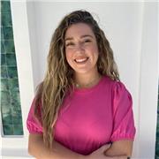 Maestra de Educación Primaria, titulada con 10 años de experiencia impartiendo clases particulares a alumnos de hasta 4 ESO.